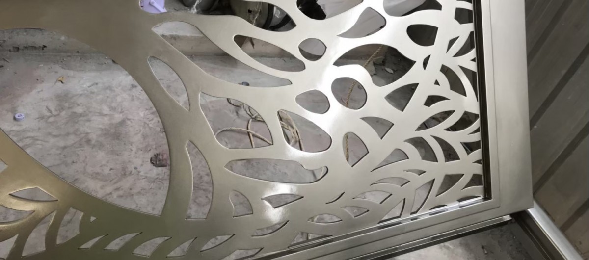 ประตูบ้านคุณเต็ด